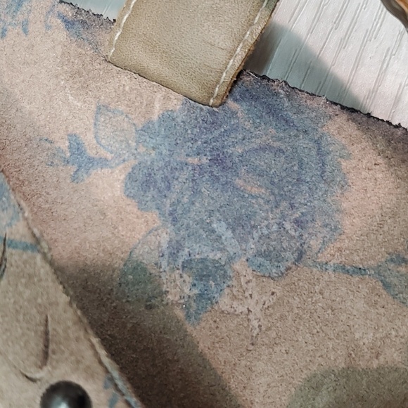 OTBT Womens Floral Loop Toe Sandals Flats shoes sz 7 - Picture 8 of 12